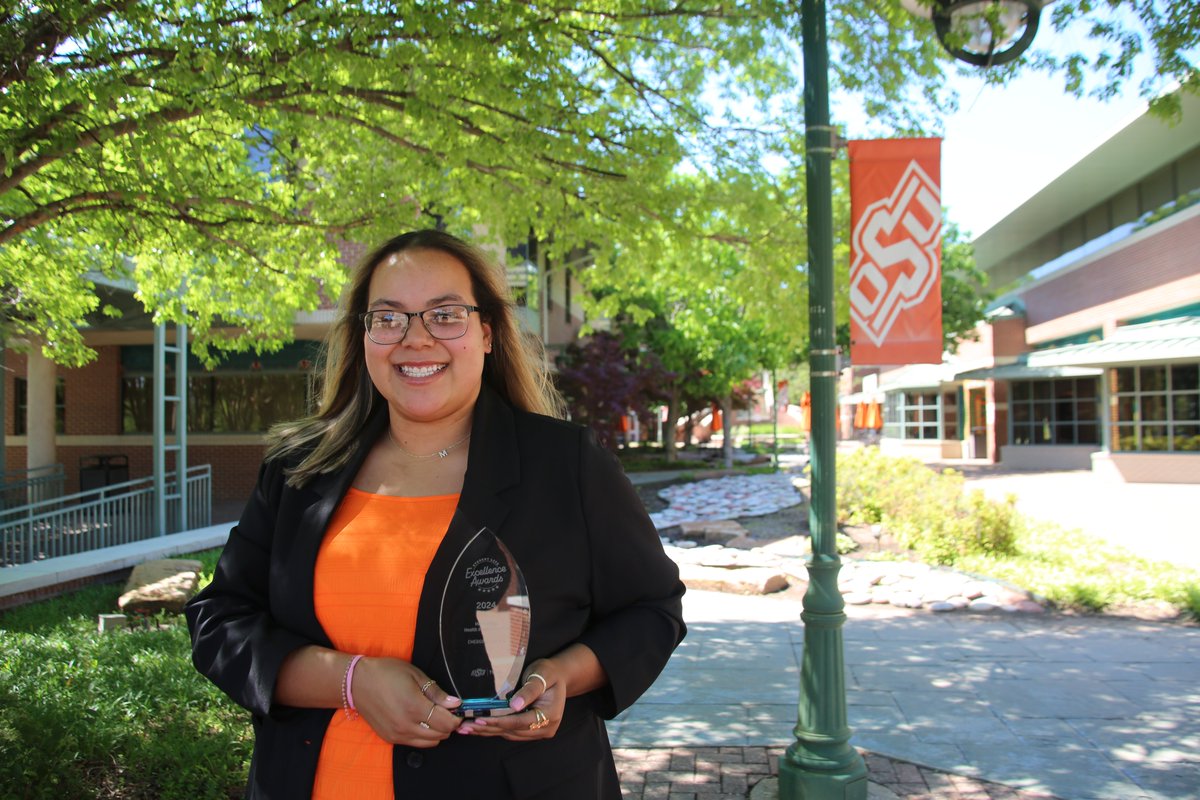 osutulsa's tweet photo. #OSUTulsaGrad Mia Feehan is the 2024 winner of The Emerging Leader Award for Student Life Excellence! Congrats, Mia! https://t.co/ymKmbAUwBo