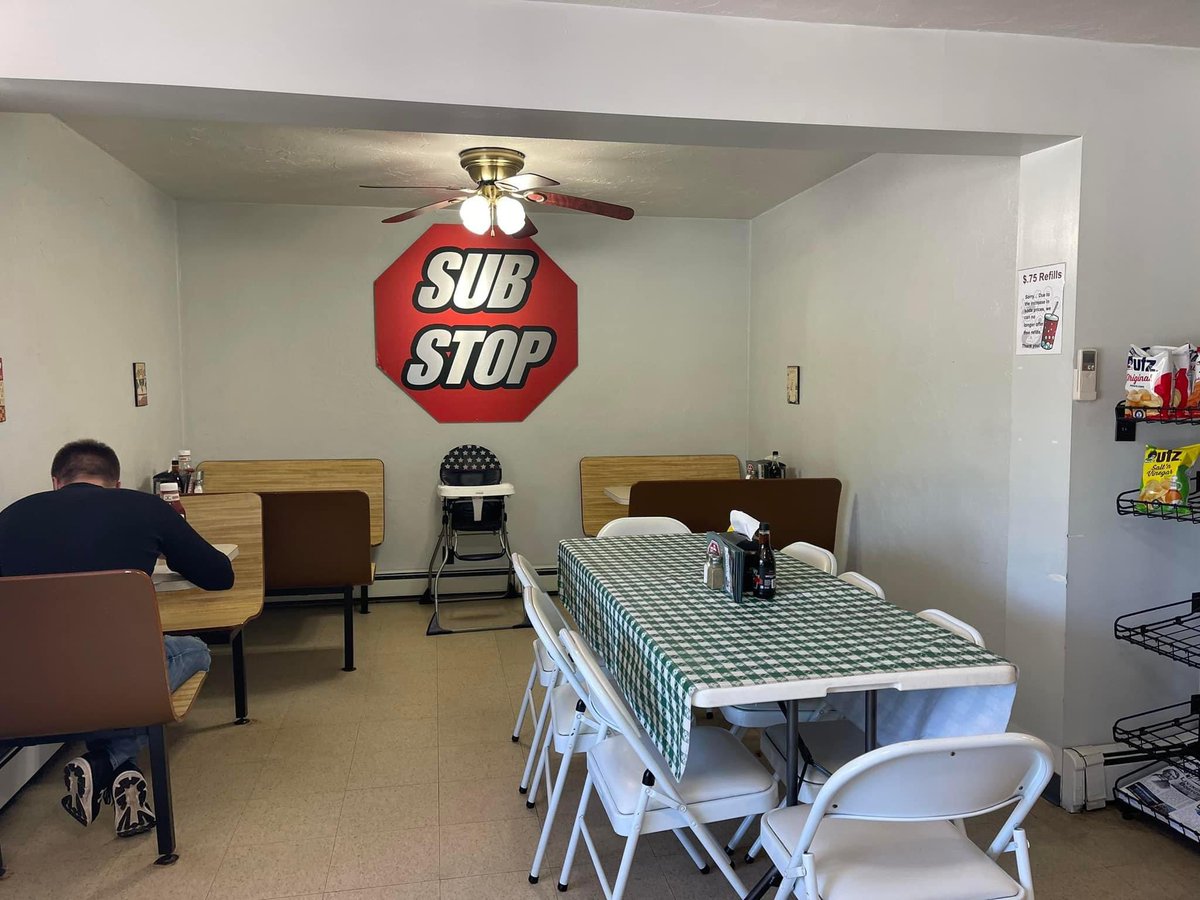 🥪A late lunch at the yummy Sub Stop in New Oxford Pennsylvania. The ladies here are the best and their racing roots run deep. Never ever had anything I didn’t like on the menu. A must stop before the races at Lincoln Speedway!
#itsaroughlife #livinglikeoutlaws  
#travelbloggers