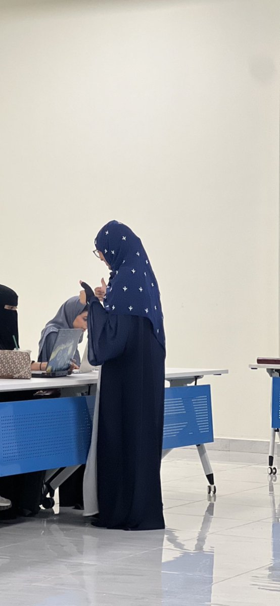 R_287r's tweet image. الحمدلله سُعدت جدا بتقديمي اول ورشة عمل مع رفيقتي الرائعة @wadhaalii  ✨

الورشة كانت بعنوان :
fundamentals in front-end web development 

شكرا لنادي هندسة البرمجيات @SESC_UJ لإتاحة هذه الفرصة ، كانت يومين اكثر من رائعة ♥️♥️.

شكرا لجميع الحضور اتشرفت فيكم و بمعرفتكم و ان شاءالله…