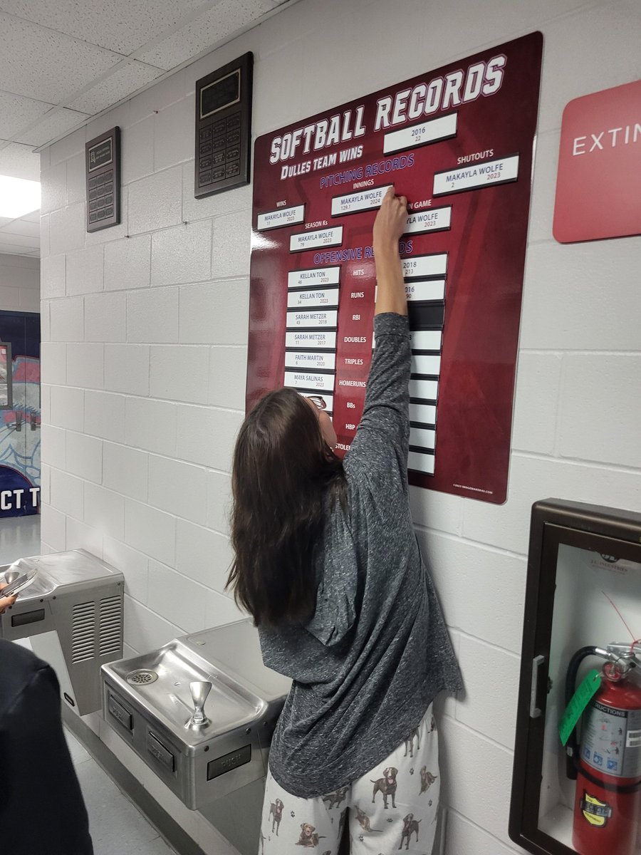 FB Dulles Softball tweet media