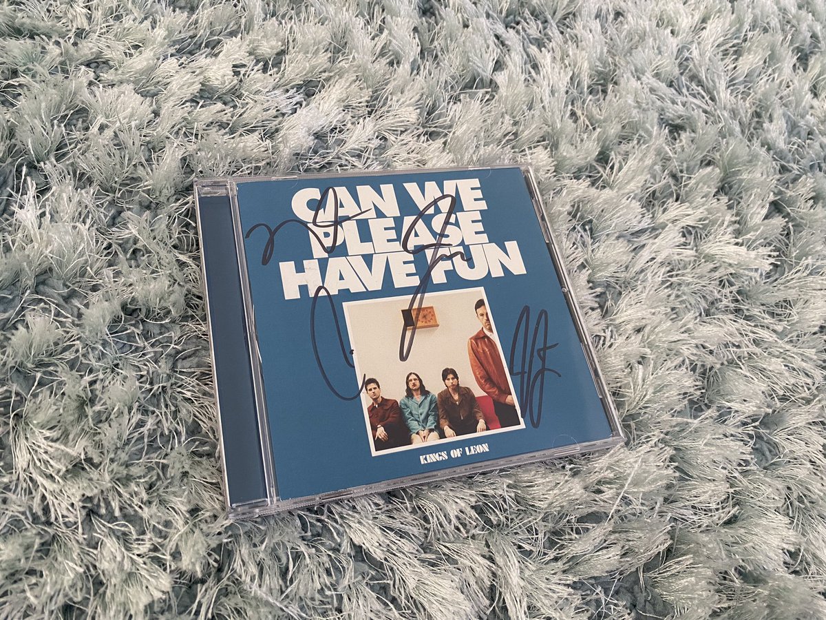 cathadoe's tweet photo. Loving the new album ❤️
@KingsOfLeon https://t.co/DMDI8MAYCV
