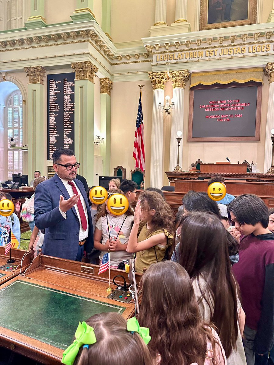jdietrich7's tweet photo. Thank you @AsmVillapudua, @IsraelLanda2, and Kristina for hosting our class from Stockton; the kids loved it! https://t.co/gDzjrNBnVS