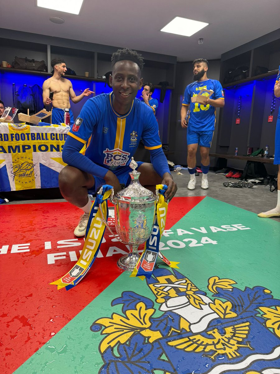 adalbertopinto3's tweet photo. FA VASE ✅ 
Wembley ✅ 

Good night twitter. https://t.co/sENF3Dx66L