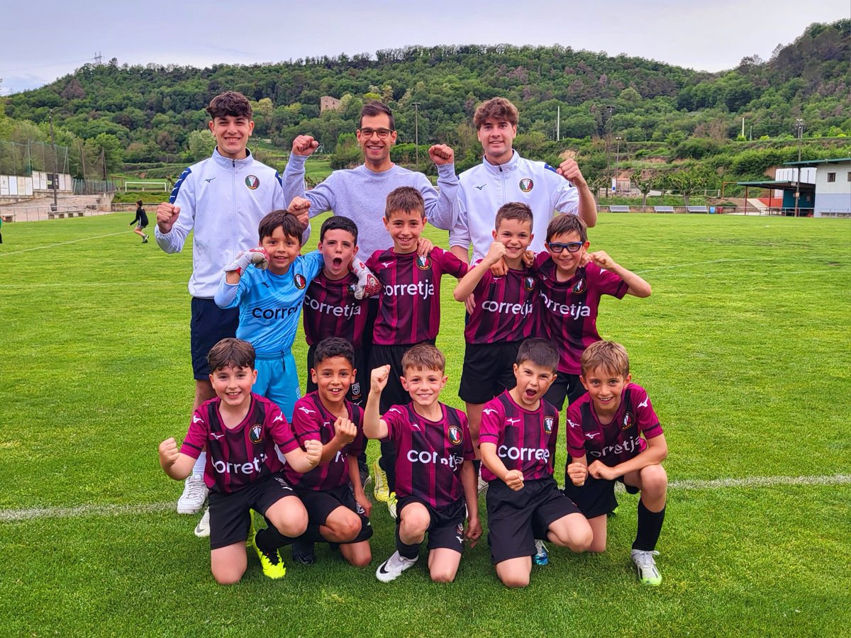 VicRiuprimer's tweet photo. 𝗥𝗘𝗦𝗨𝗟𝗧𝗔𝗧𝗦 | Futbol Base

Benjamí S9 “A”

🏆 Preferent Benjamí Grup 1 Jornada 30

Vic Riuprimer Refo “A” 4 - 1 @CFDamm “A”

#SomhiVicRiuprimerREFO 🔴⚫️ #JuntsUnEquip #VicActivat #Osona https://t.co/7klEPTbTk6