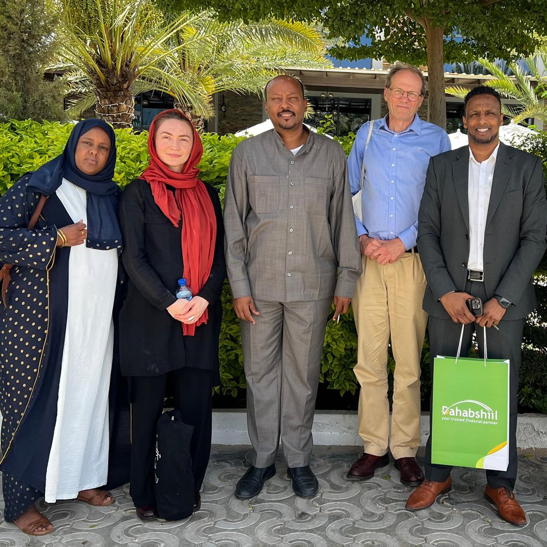 dahabshilbank's tweet photo. Our Group CEO was delighted to meet a government delegation from The Netherlands and have a refreshing conversation exploring what the Somali business community has to offer and what it needs if it is going to offer even more
@DutchMFA @NLEnterprise @RVO_Int_Ond @NlinKenya https://t.co/a3PZ0g2yRe