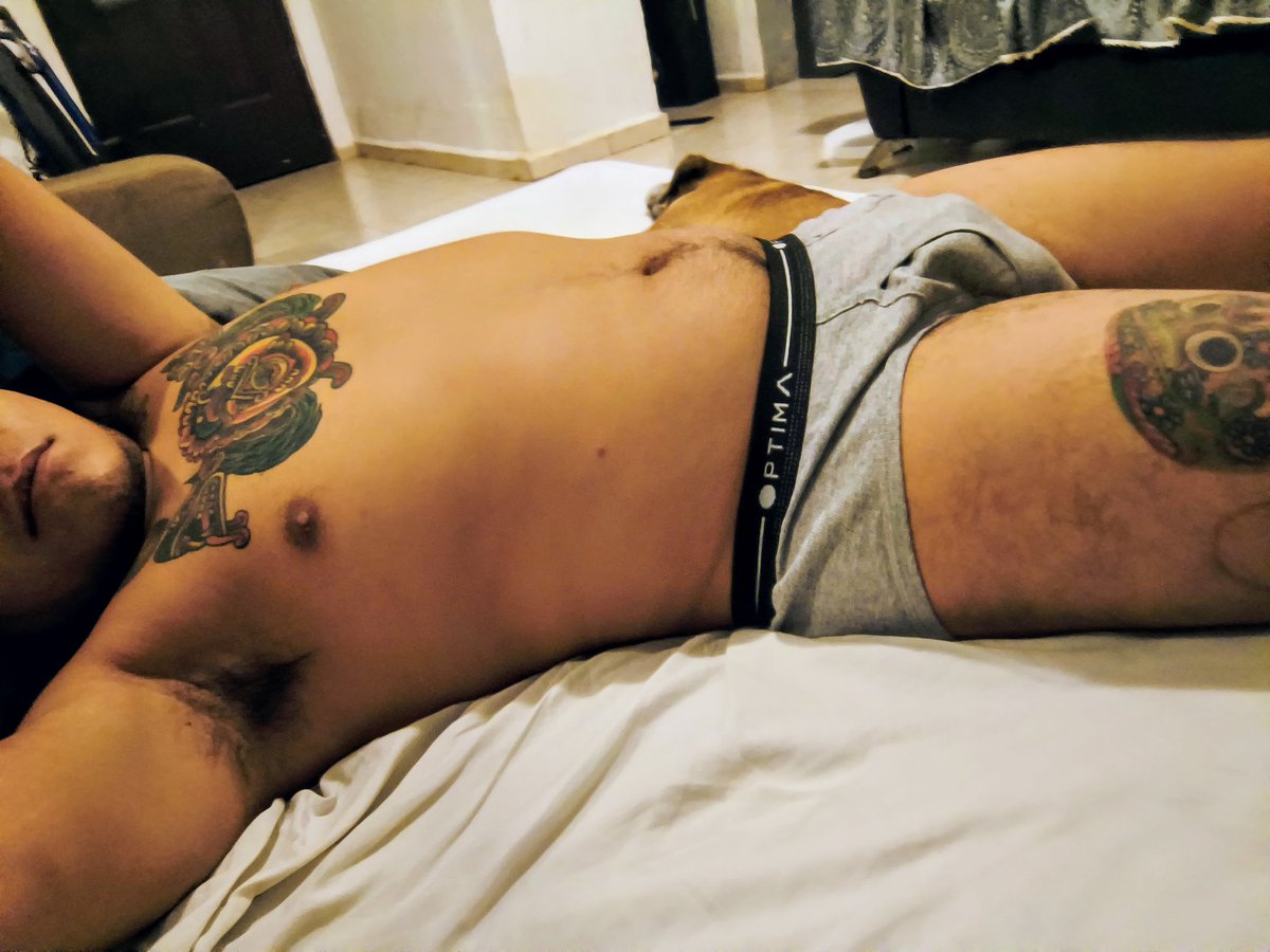 Morbon11's tweet photo. Tarde de domingo! 

#gayplaya #calzones #HombreNalgon
@EncuentroGayMty @radargaymx https://t.co/UFLYtiBxsJ