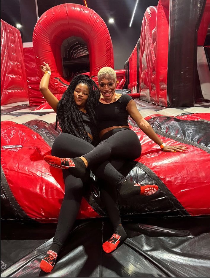 sipelelecakwebe's tweet image. biggie took his girls out to thank them for carrying the show🤭🤣🤣🤣❤️
LIEMA GIFTING PROJECT 
SHOW LIEMA PANTSI LOVE  
#ProjectParadise 
#LiemaPantsi