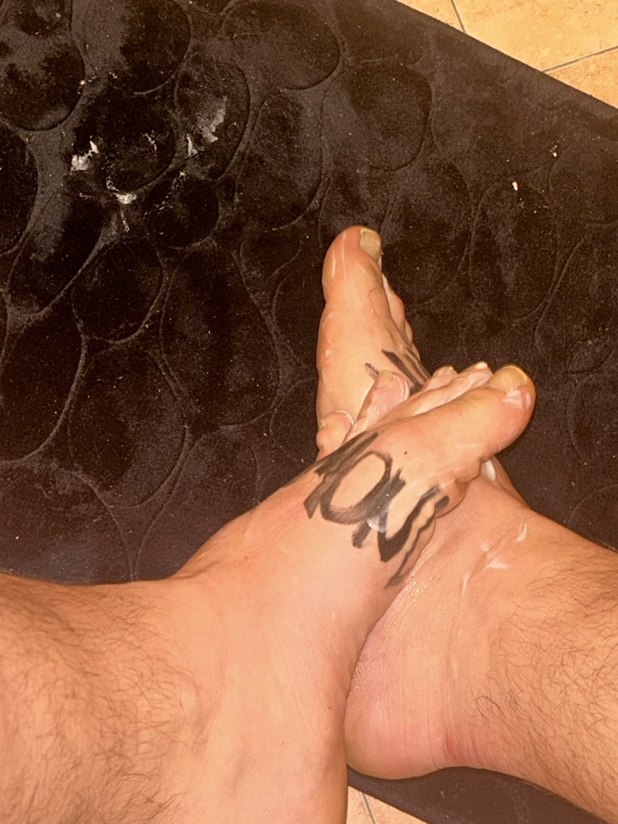 FootPlasure's tweet photo. Dedicates for someone…🦶
#feet #feetcare #feetworshi̇p #bigfeet https://t.co/tJTgO4i7Cp