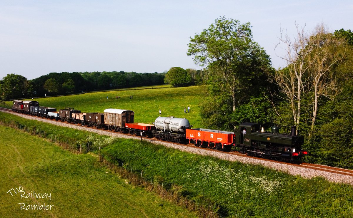 I love a goods train, so to see one included as part of @bluebellrailway's branch line gala was a joy. Visiting from @southdevonrly 1369 heads south on Saturday evening bathed in glorious sun.