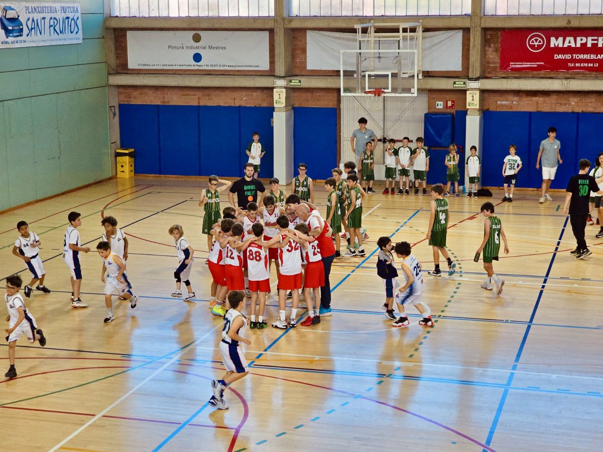 basquetsalle's tweet photo. 🔴⚪️ MINI A MASC

🏆🏀 El nostre MINI A MASC va guanyar aquest cap de setmana el partit 🆚 @asfebasquet i s’ha proclamat campió del seu grup de Mini nivell B1

😍💪🏼 Moltes felicitats cracks per la temporada feta!!! #somsalle https://t.co/hNlFSI532F