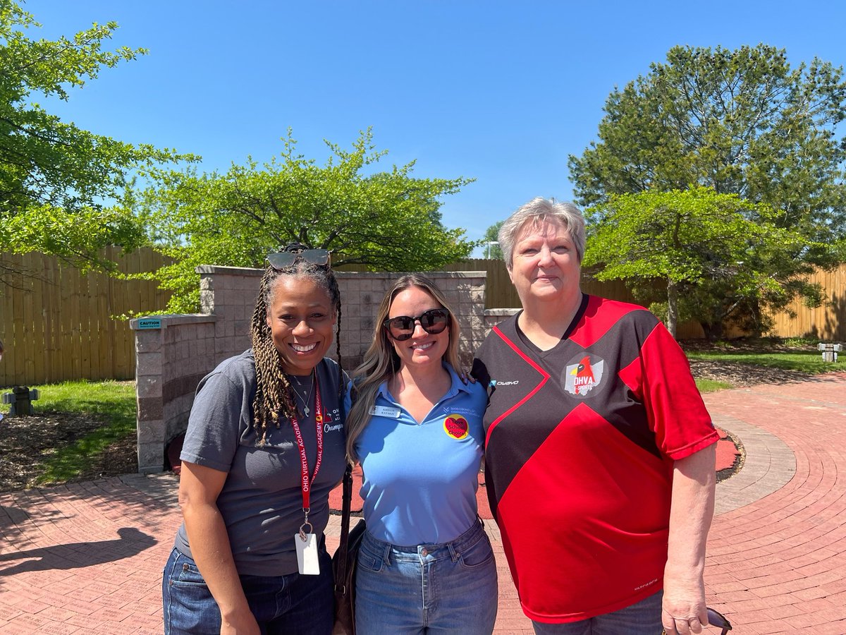 KristinOCCS's tweet photo. Kicked off #CharterSchoolsWeek on this beautiful Monday with @k12_ohva at @ToledoZoo! It was wonderful to see so many OHVA families, teachers, and administrators in attendance. It was a fun day for all! https://t.co/6yy0ihBTO3