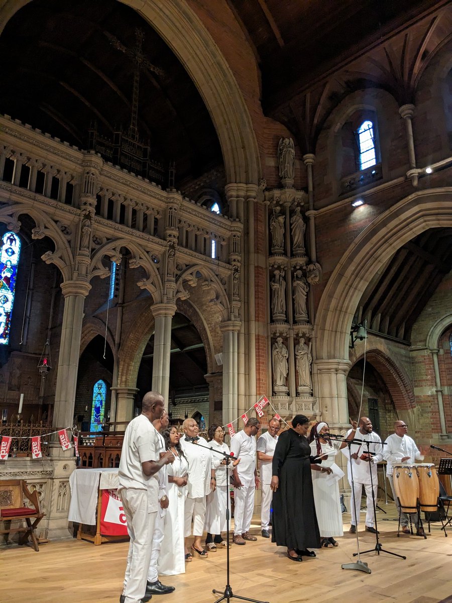 ChineMcDonald's tweet photo. A joy to represent @christian_aid at a fundraising concert at the local church closest to my house. Sidcup's got talent! Thanks so much @SJESidcup for an evening of music from Hindi, Chinese, Nigerian groups & more, to raise vital £££ for some of the world's poorest ❤️
#CAWeek https://t.co/SH1IG89wuA