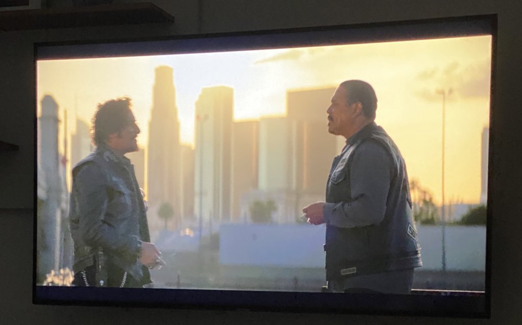 _SoALove_'s tweet photo. We enjoy our evening while watching
 @MayansFX - it took us way too long to start. Great show! And it feels so good to see Tiggy and Alvarez together! 🖤 @KimFCoates @EmilioRivera48 #mayans #sonsofanarchy https://t.co/YLlkQPMYjE