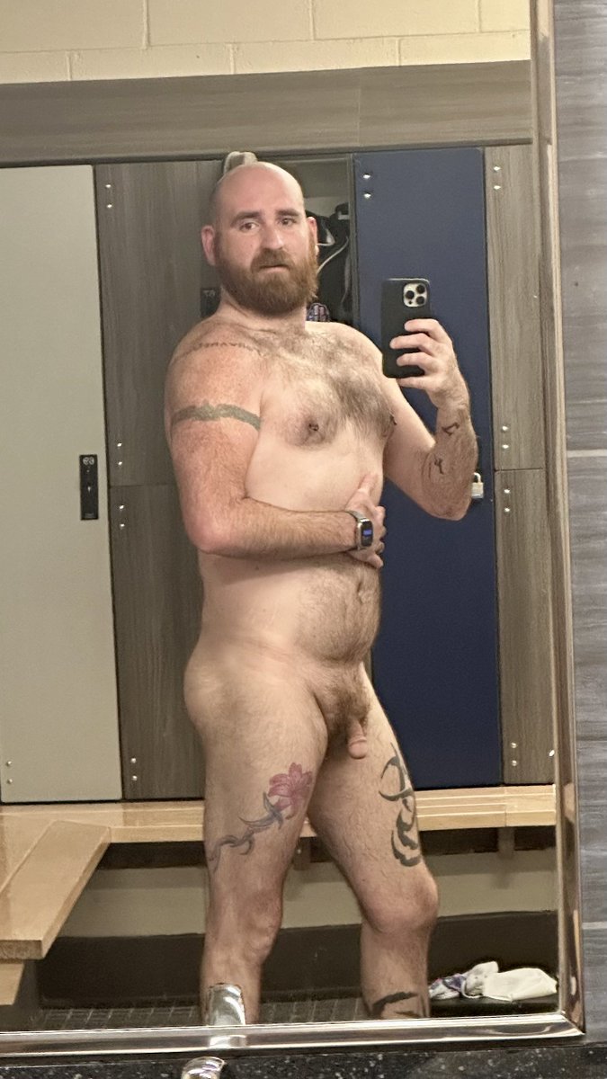 gingerbeardCO's tweet photo. I don’t often take partial or full frontal nudes especially soft. So be kind and the locker room is freezing. I do see gym process in this so I thought I’d share it. https://t.co/GSZIH7l6sW