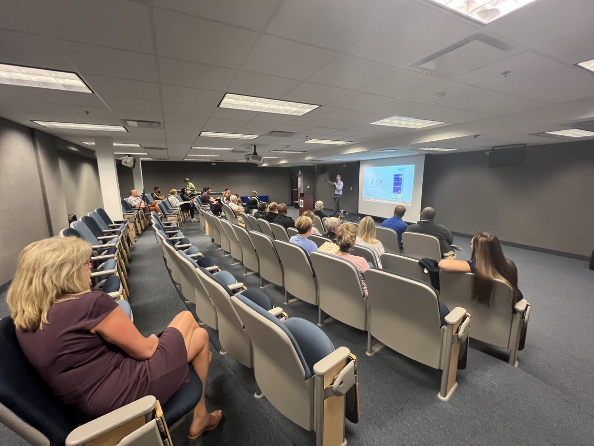 ELEOSWELLNESS's tweet photo. Our "ITS Time to Check on Your Buddy" campaign presentation at Keiser University was a success! 🙌 Thanks to everyone who joined the conversation, asked insightful questions and shared their experiences. 💬💙 #MentalHealthAwareness #CheckOnYourBuddy #KeiserUniversity https://t.co/dHF6kWlG9n