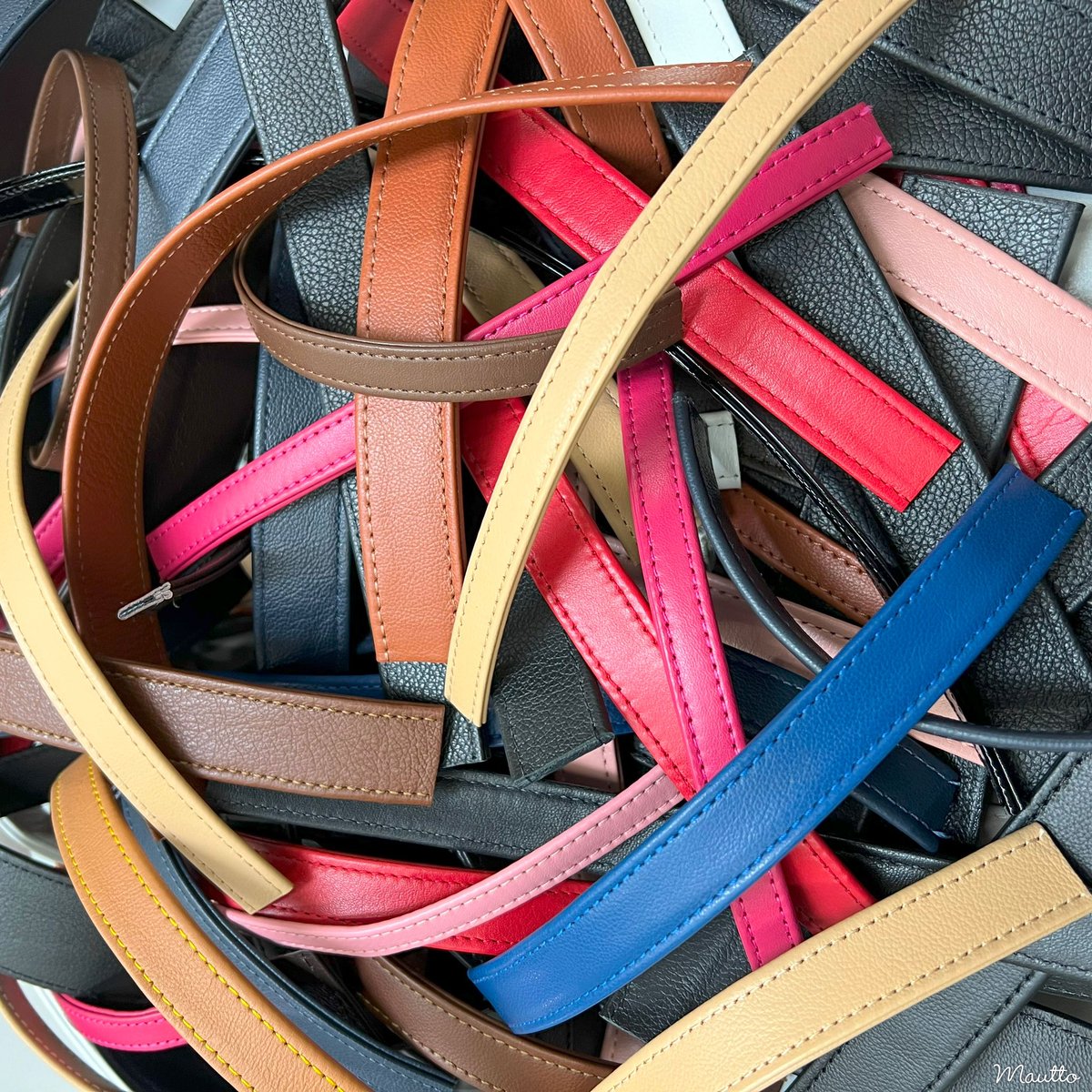 MauttoStraps's tweet image. Finished and stitched colorful leather pieces, now available for your DIY projects, including: jewelry, bracelets, watch bands, gift tags, key chains, bookmarks and more: mautto.com/products/100-c… #LeatherDIY #LeatherProject #WatchBands #LeatherJewelry #LeatherCrafts #LeatherPieces
