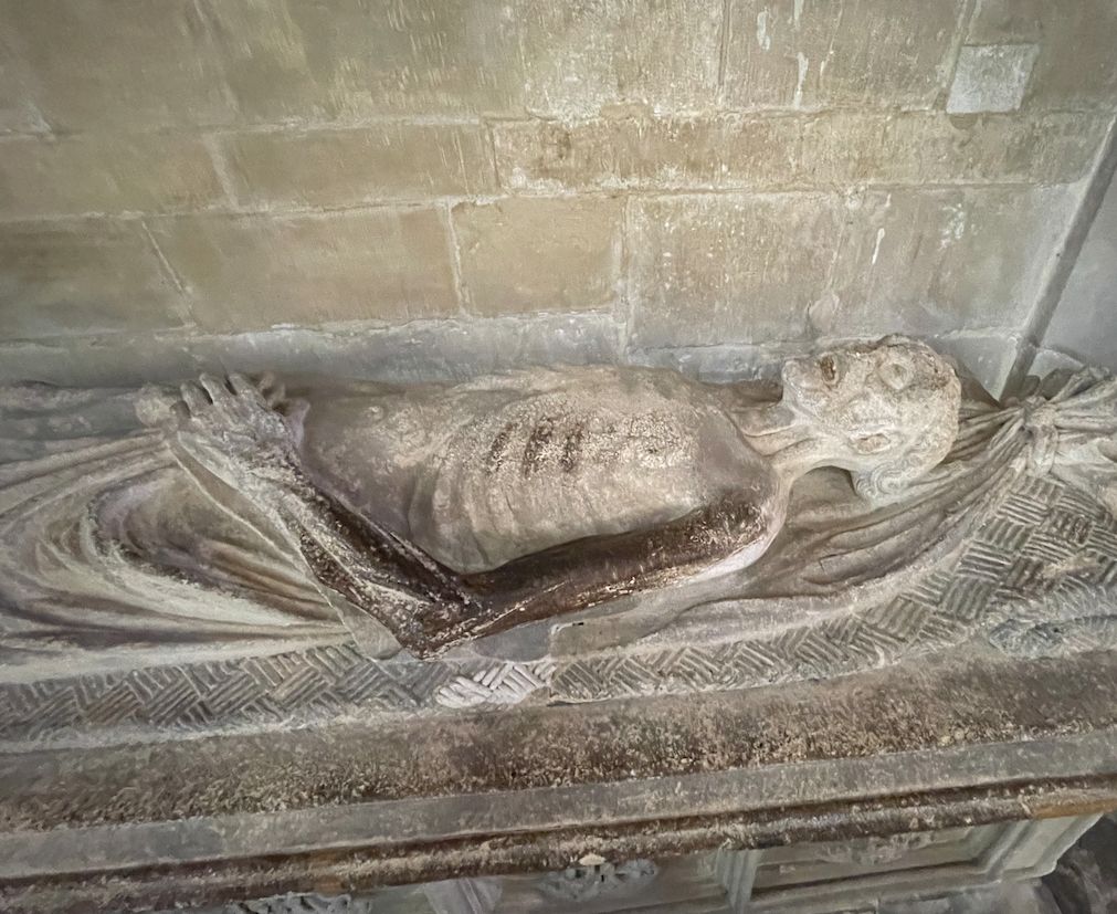 'Memento mori. Remember you will die.' I always love to find cadaver tombs in cathedrals — this one is Thomas Bennett's, former Secretary to Cardinal Wolsey, in Canterbury Cathedral, England (1558) #mementomori Life is short. Let's make it count.