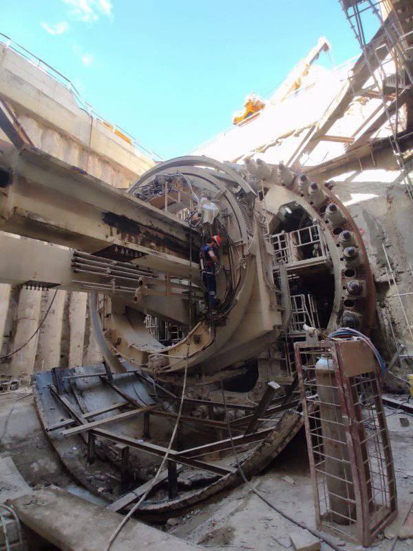 Quelques images du démantèlement du tunnelier pour le projet de Métro d’Alger ! C’est la fin des grands travaux !