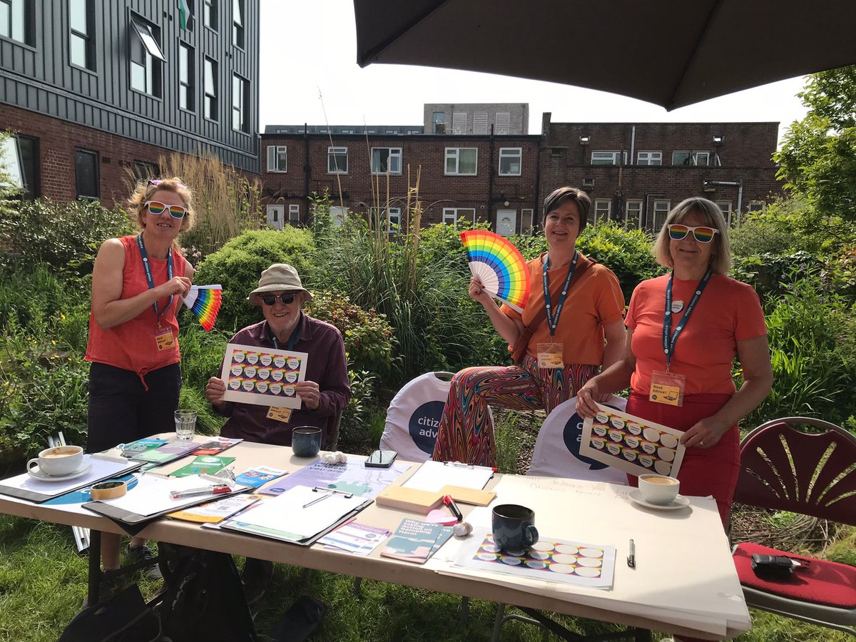 ExeterCAB's tweet image. Our fabulous team were out in full force for @ExeterPride at the weekend 🌈
Great to be surrounded by so many other organisations and to meet so many wonderful individuals 
❤️🧡💛💚💙💜
#Exeter #exeterpride #adviceforeveryone