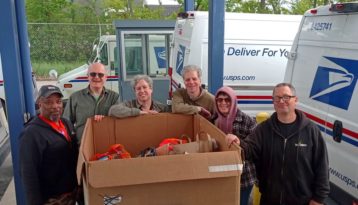Food Gatherers (@foodgatherers) on Twitter photo Thank you to all the donors, volunteers, and letter carriers who supported the 2024 Stamp Out Hunger food drive!
We look forward to sharing this year's food drive results soon! 🥫📭 #StampOutHunger #StampOutHunger2024 <a href="/NALC_National/">Letter Carriers</a> <a href="/StampOutHunger/">Stamp Out Hunger®</a> Thank you to all the donors, volunteers, and letter carriers who supported the 2024 Stamp Out Hunger food drive!
We look forward to sharing this year's food drive results soon! 🥫📭 #StampOutHunger #StampOutHunger2024 <a href="/NALC_National/">Letter Carriers</a> <a href="/StampOutHunger/">Stamp Out Hunger®</a>