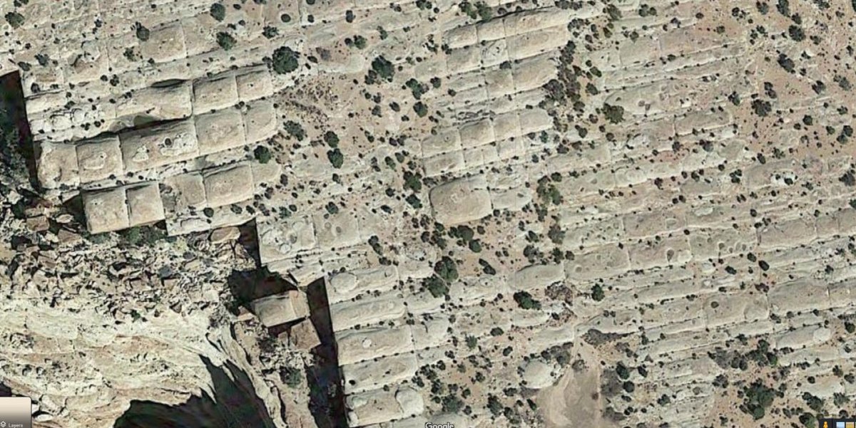 🫣 #OOPART 👁️🔺

🇺🇸 Inexplicables formaciones rocosas en Utah (Muley Point). 😱

#NuevoOrdenMundial 🌐👹