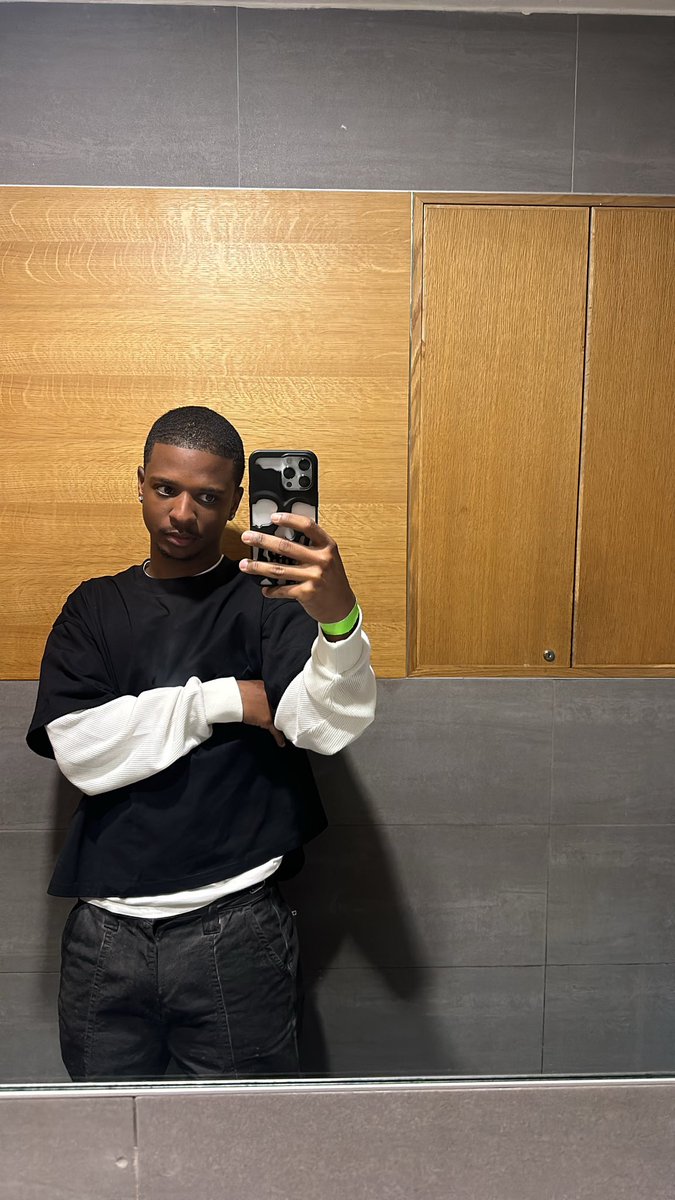 SheFeelinKhalil's tweet image. NY type shit..