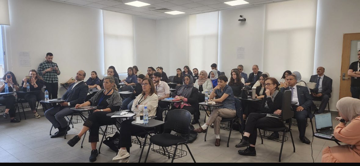 A pleasure to attend and judge the presentations of final student projects (Integrative Learning Experience) @FHS_AUB 🎉 As always, impressed by dedication and range of topics! Wish them all the best in what comes next…. quite confident they will excel!