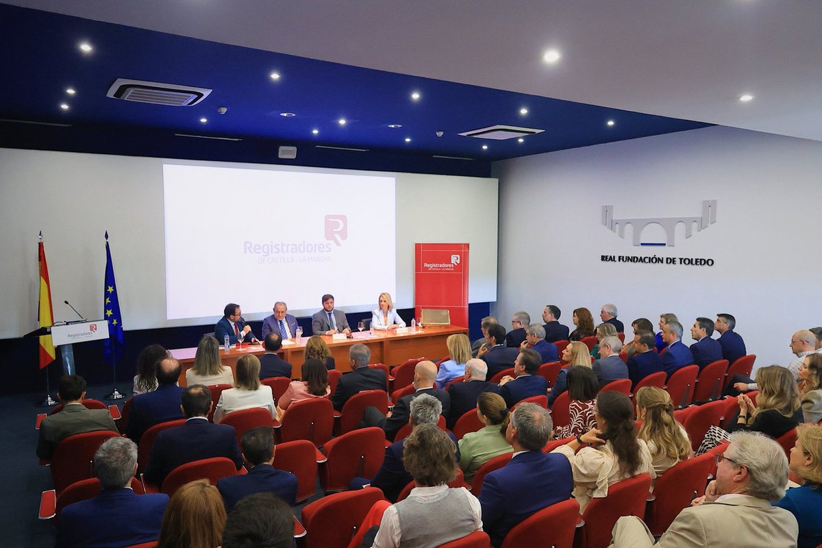 Durante el acto de puesta en marcha del Registro Electrónico, he querido agradecer el esfuerzo al que se han enfrentado los registradores, al trasladar la fe pública registral del papel al soporte digital La digitalización favorecerá que los registros sean mucho más accesibles