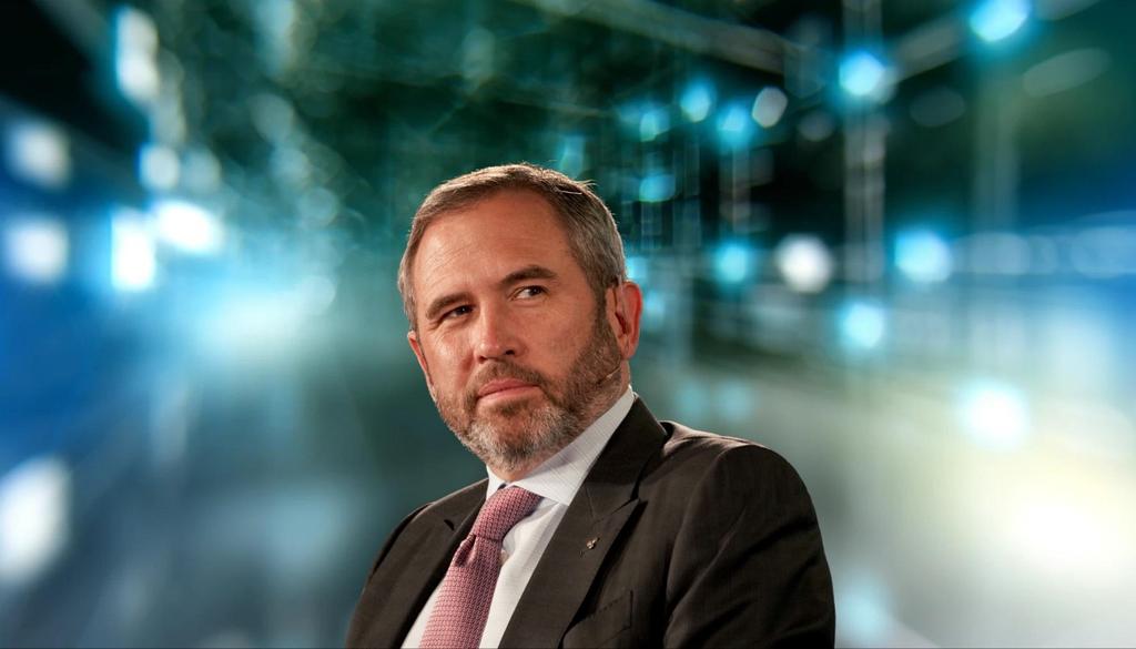 EliothRocca's tweet photo. 🚨💼 ¡Crypto alert!🚨📉

 Brad Garlinghouse, CEO of Ripple, warns about the US government's possible targeting of Tether, the largest stablecoin issuer. ¿What implications would legal action against Tether have on the crypto ecosystem? 🤔💥

 #Tether #CryptoRegulation #Ripple https://t.co/LqZugN5ekj
