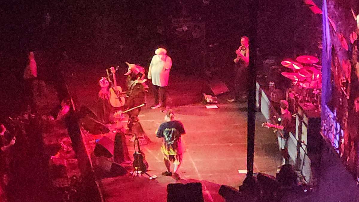 FoxieYorkie's tweet photo. Thursday we popped through to Glasgow to watch the legendary @tenaciousd https://t.co/mZFlsCdYKd
