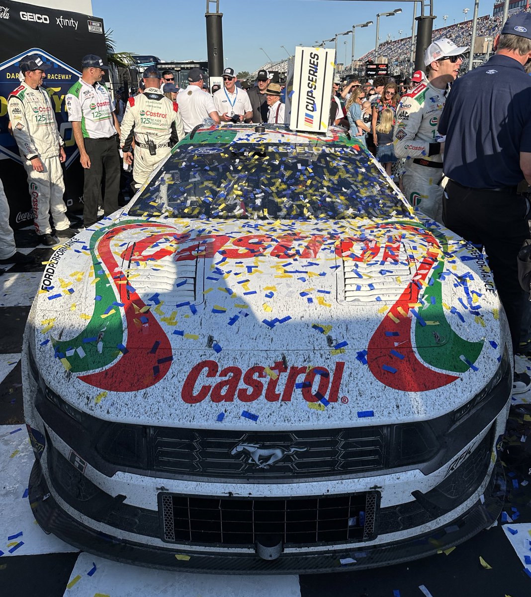 RFK RACING WIN AT DARLINGTON! 🏆 The striking Castrol throwback livery on the @RFKRacing #6 car WON - @Keselowski takes his first victory as a team owner and breaks his 110-race drought! We couldn’t be prouder of the whole team! 👏 #Castrol #NASCAR