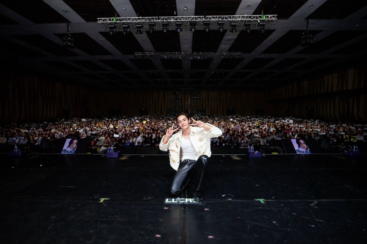 lucas_official's tweet photo. Ini adalah waktu yang seperti mimpi🫶🙇‍♂️ 
Terima kasih semuanya💛

LUCAS FANCON TOUR IN ASIA 〈FIAT LUX : 熙〉 - JAKARTRA

#LUCAS #루카스
#FIATLUX #FANCON #TOUR
#LUCAS_FIATLUX_JAKARTA https://t.co/A57VYJEPxa