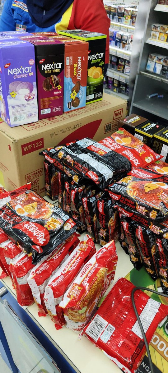 pengabdiirene's tweet image. HELP RT 
THREAD MEET &amp;amp; GREET RIIZE VIA STAMP INDOMARET 

MAAF KALO BERANTAKAN