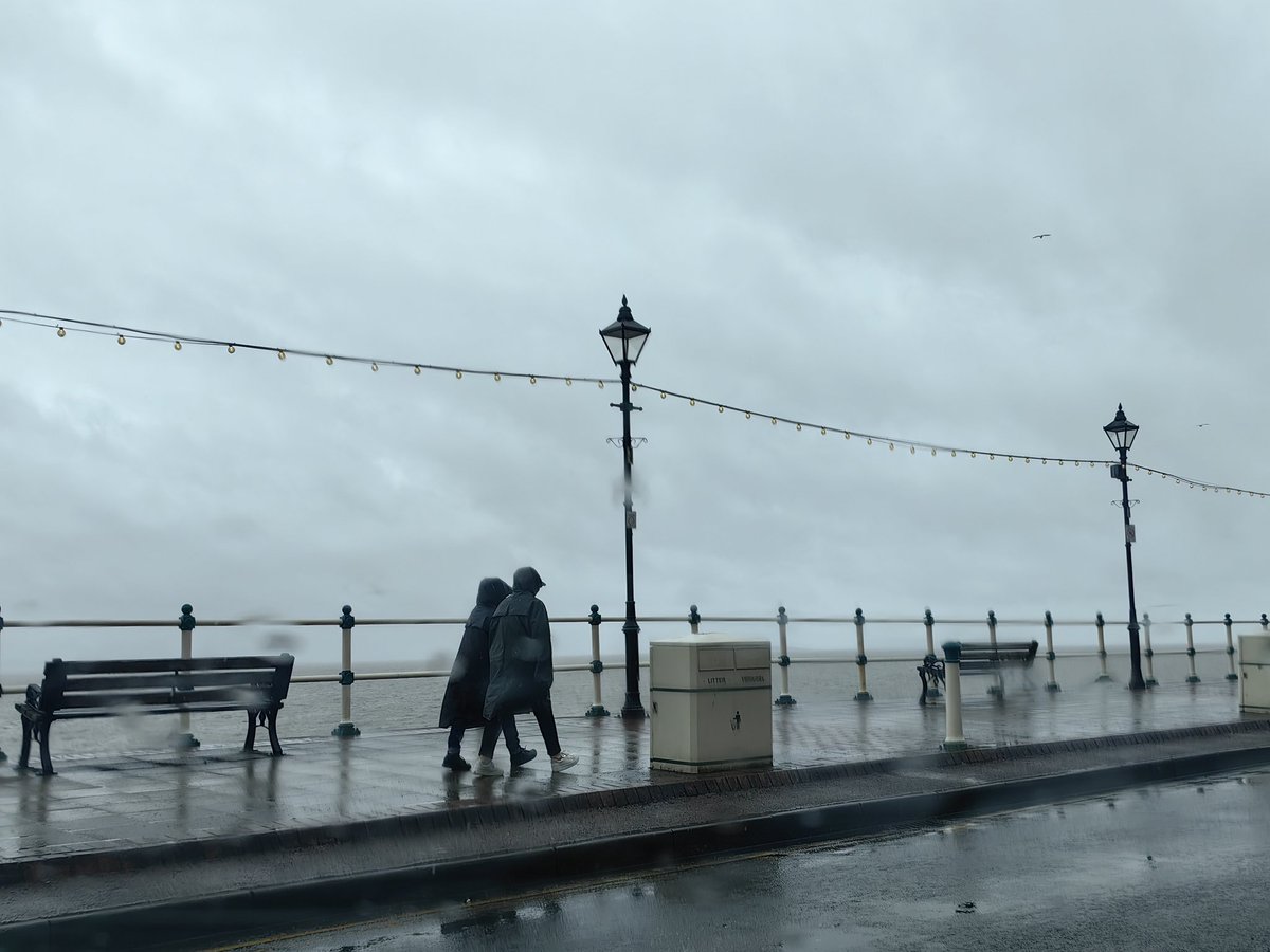 Penarth promenade, Vale of Glamorgan.

@S4Ctywydd

Afternoon of 13th May 2024