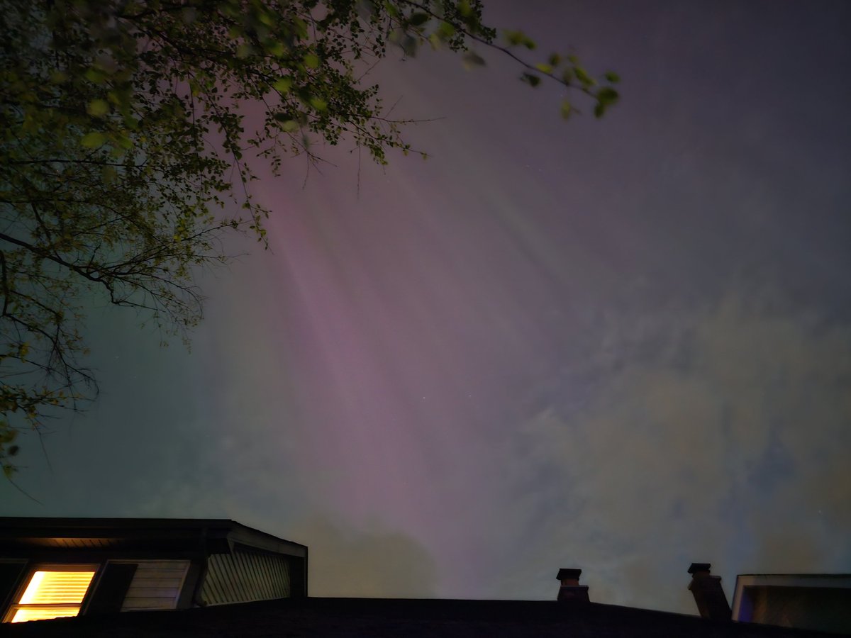 So beautiful! Love the science and art of color. Photo credit to Mrs. Ossey. <a href="/aeo_art/">Annie-Beth Studio & Art</a> <a href="/WaucondaCUSD118/">Wauconda CUSD 118</a> <a href="/WaucondaHS118/">Wauconda High School</a>