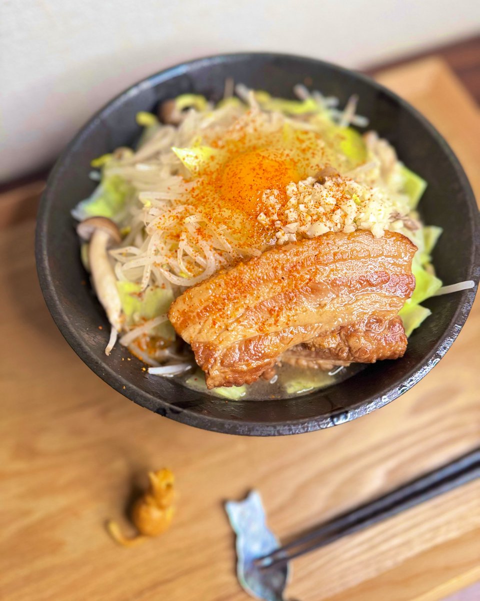 今日の晩ご飯🍜⸒⸒⸒⸒⸒🐈‍⬛.  ໋☪︎♪♪

📖おうちラーメン🏠

#輪廻食堂