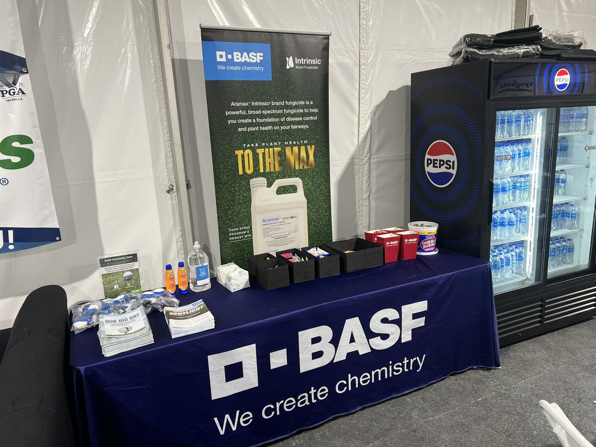 BASFTurf_us's tweet image. We are honored to be supporting @jballard1 and the @ValhallaGolf agronomy team this week as they prepare for the @PGAChampionship. They are off to a great start! #TeamFirst