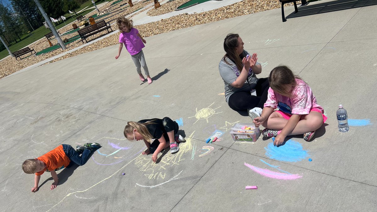 CentralDeWitt's tweet photo. Mrs. Waleszonia’s class had a great time last week when they visited Camp Courageous. Students road the train, the zipline, went swimming and more. What fun experience!
#gosabers #centraldewittcsd #ekstrandelementary #campcourageous #fieldtrip https://t.co/gHTUzceqSA