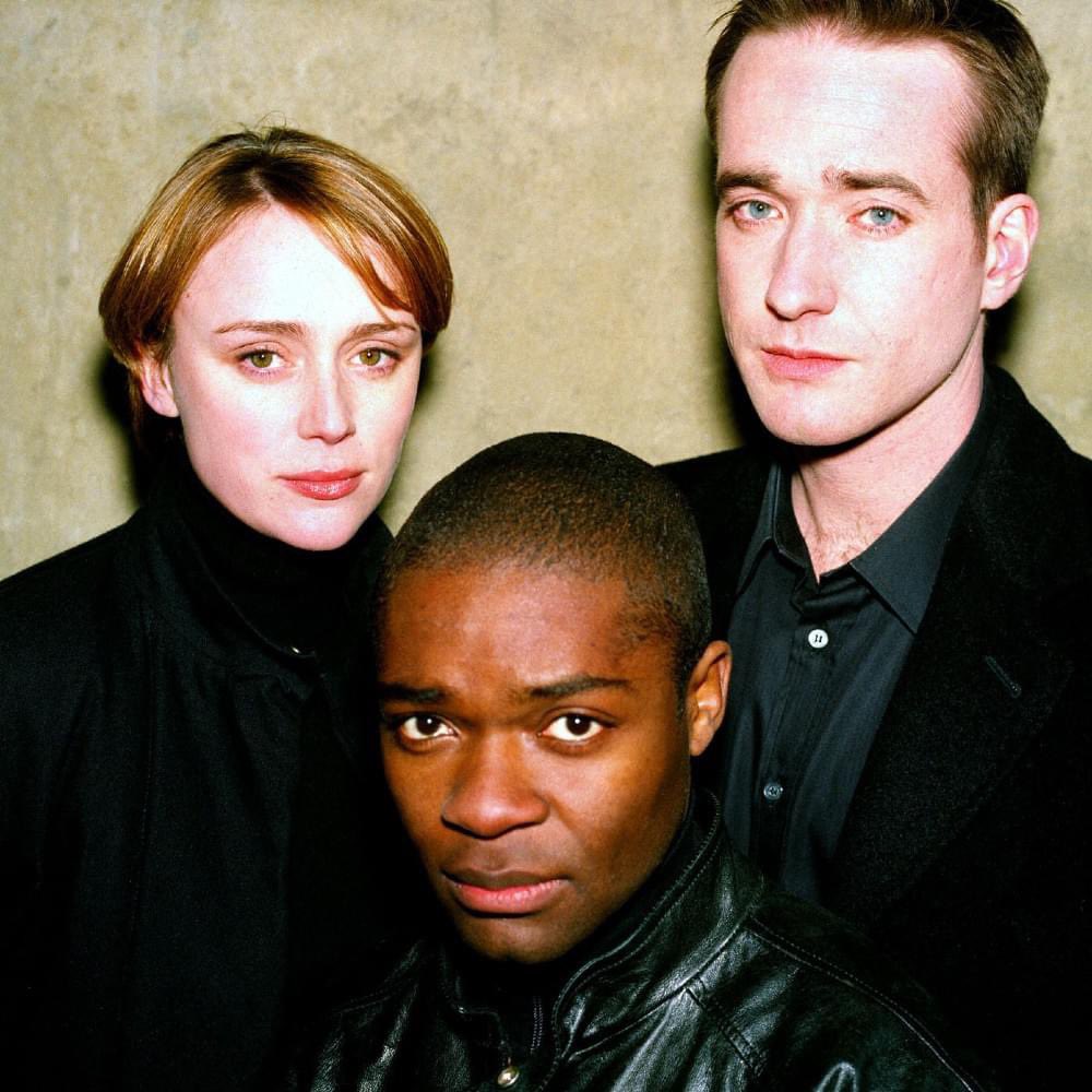 KHawesfan's tweet image. 22 years ago today Spooks premiered on BBC One 📺✨
#Spooks #KeeleyHawes #MatthewMacfadyen #DavidOyelowo