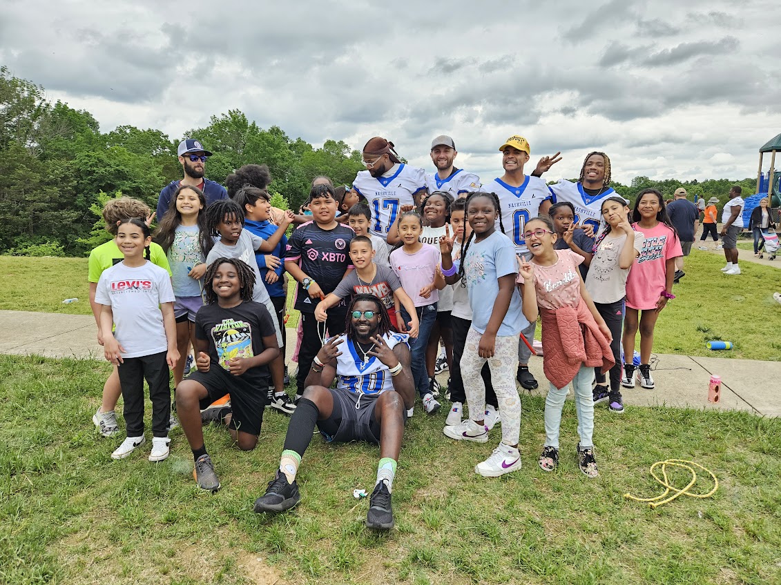 KatsFootballAF1's tweet photo. Kats In The Community 

Players stopped by Smith Springs Elementary School for their Field Day to spend time with the students and join in the fun last week. Thank you for having us! https://t.co/EDbAfqG9dS