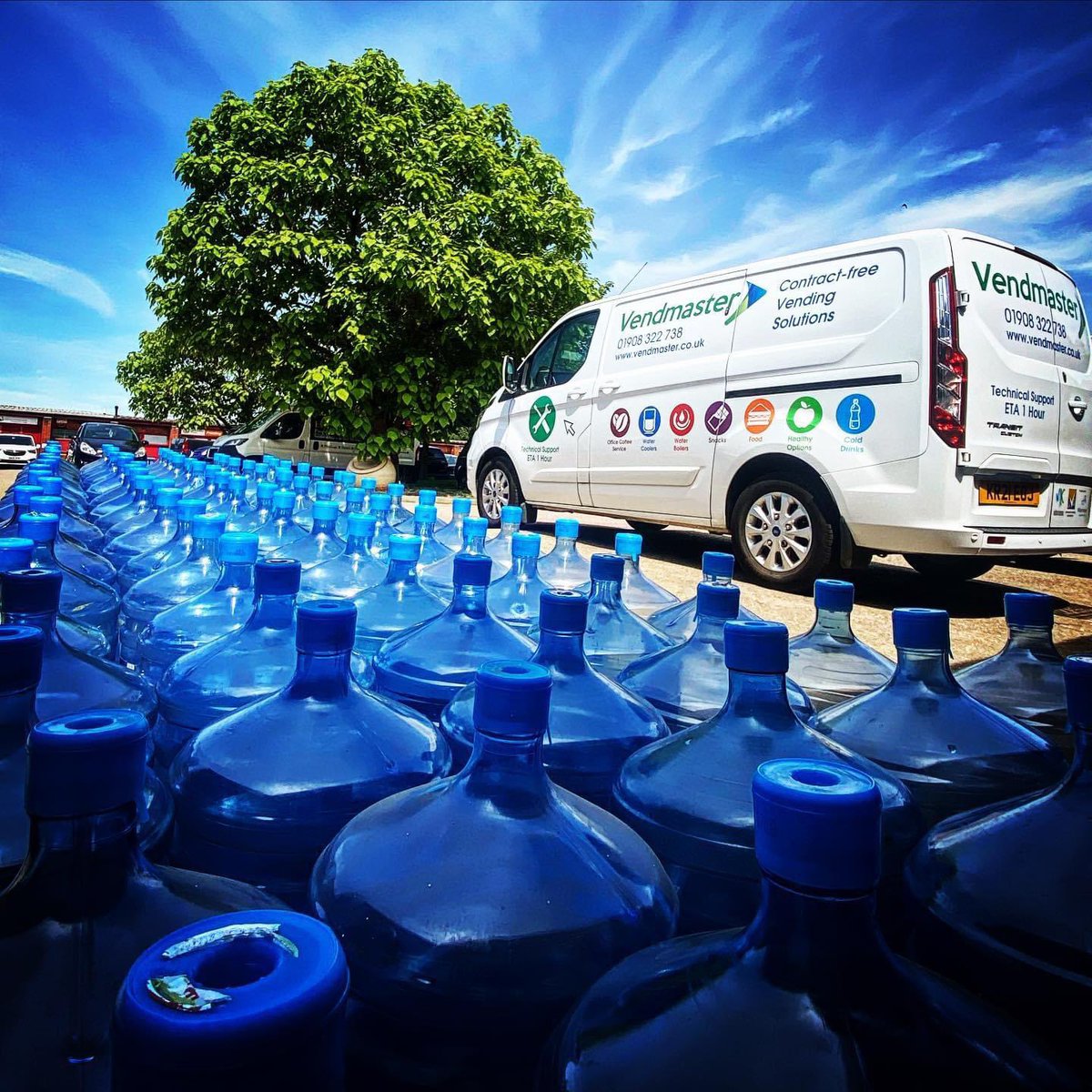 VendmasterMK's tweet photo. Who else is loving this weather?
Remember to drink plenty. Vendmaster MK is always on the road delivering waters and stocking up can vendors to keep you refreshed. https://t.co/YSaiUewZNT