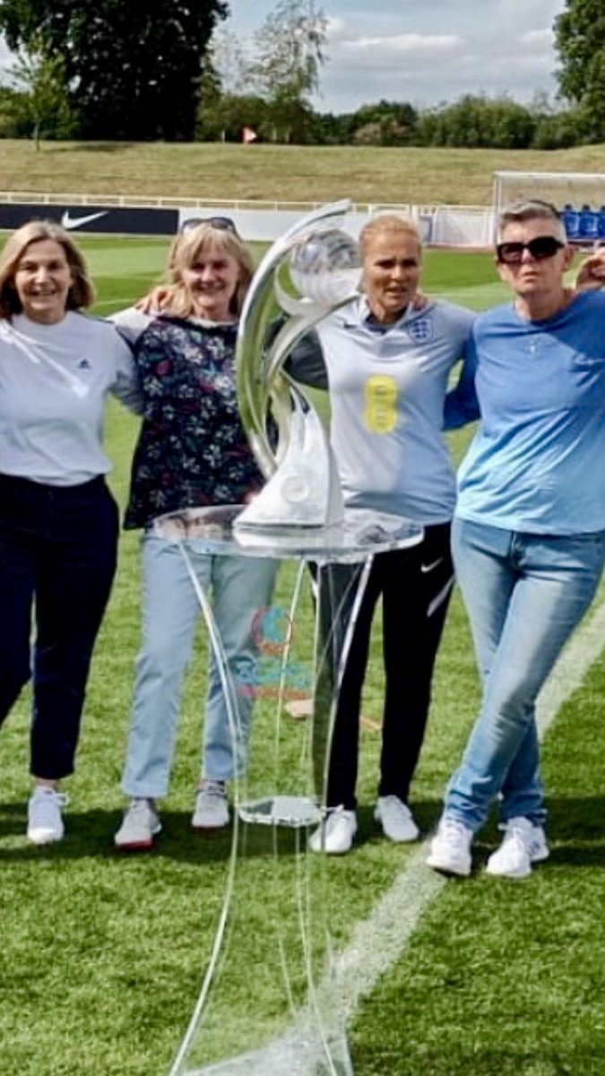helenjerome's tweet photo. Just interviewed the creators of new play 'The Lost Lionesses' @NLocky3 and @milwaind for @womensfootiemag June issue and discovered 1971's Gill Sayell, Chris Lockwood, Leah Caleb inspired modern-day equivalents @leahcwilliamson @bmeado9 @wiegman_s, then met up after the Euros 🏆 https://t.co/WJg22OTNXb