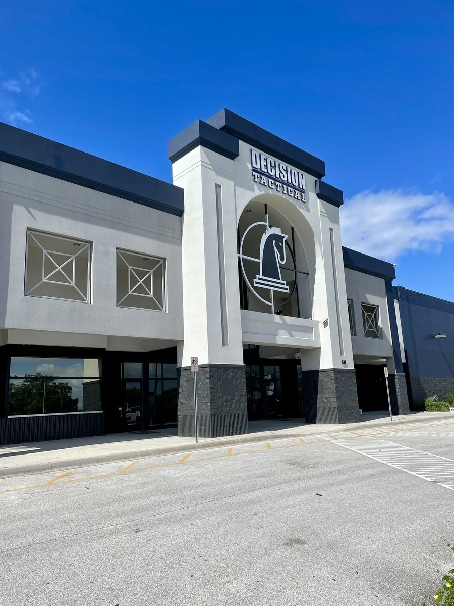 PowderKegGames's tweet photo. Hey Gamers - mark your calendars for Sat  May 18th for the first ever Gamer Night @DTacSanford . 
Saturday 5/18, 6-10pm at 
430 Town Center Circle, Sanford, FL.
#decisiontactical #videogames #gamers https://t.co/H3VlfsQ97F