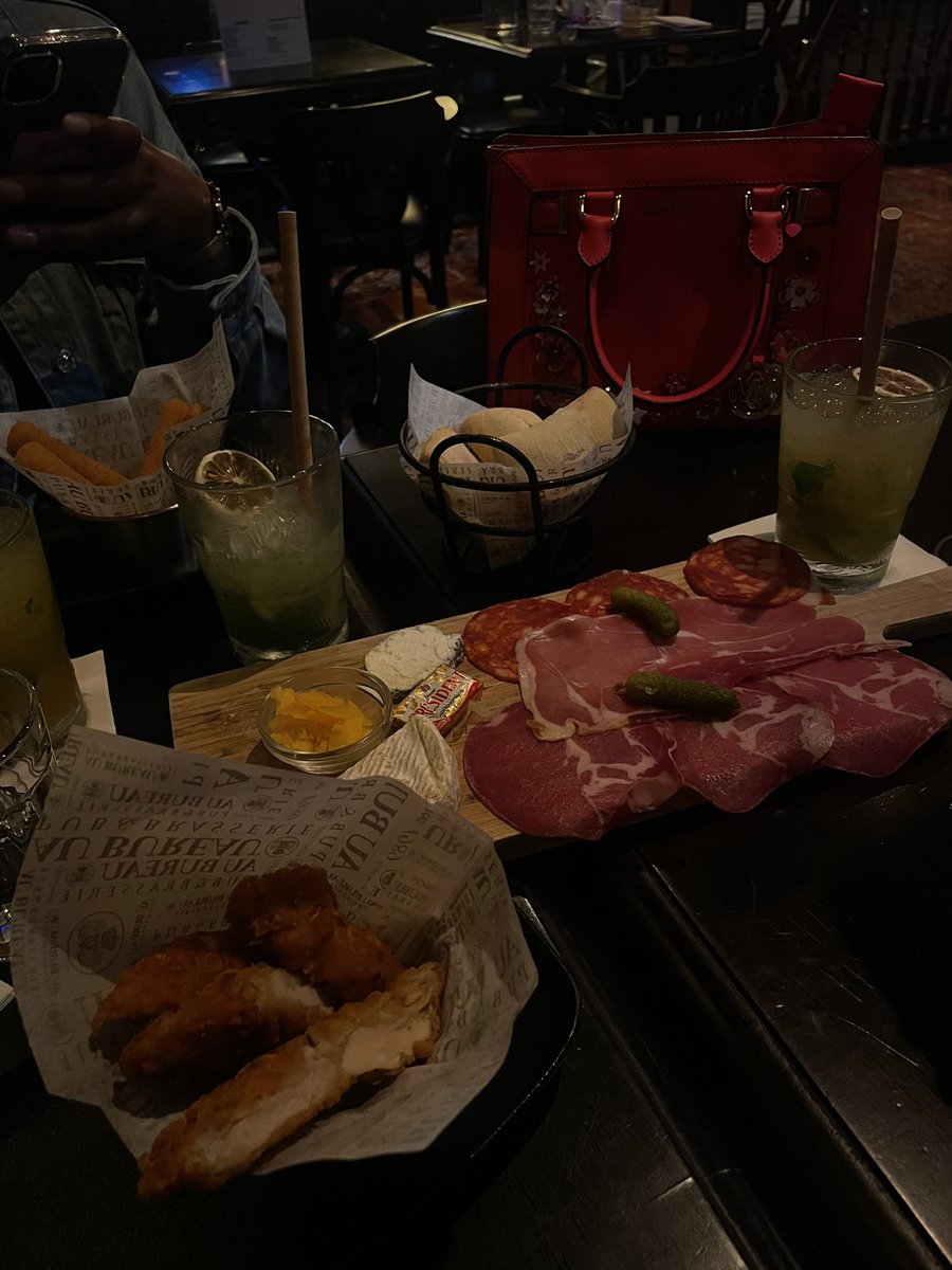 Meti2Guedin tweet media