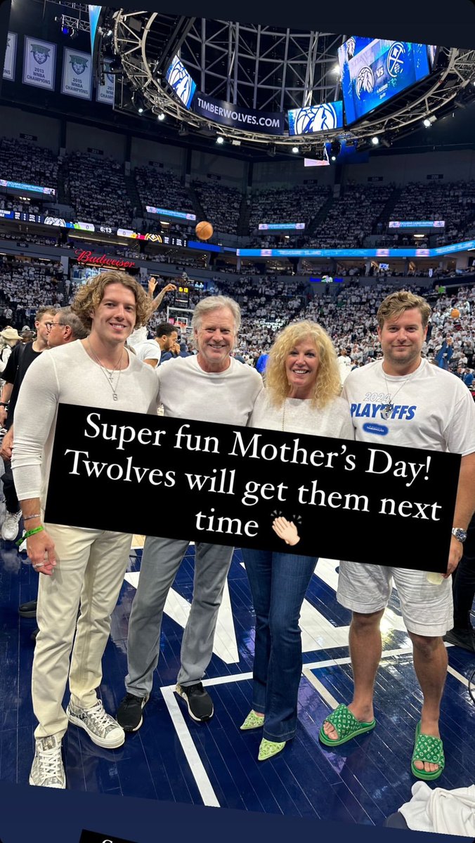 <a href="/WolvesClips/">Timberwolves Clips</a>