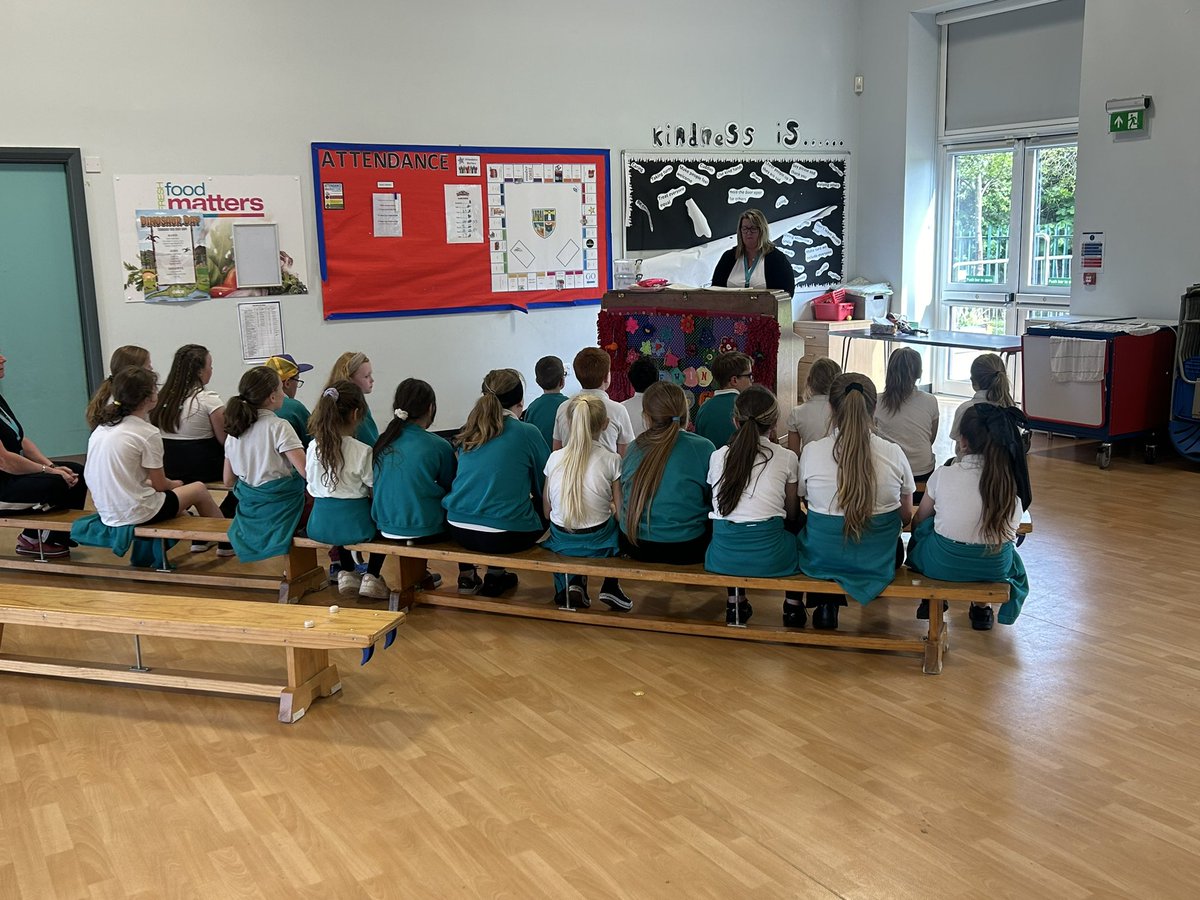 Choir in full swing with Mrs Hanna. 

They were learning a Bob Dylan song as I walked through. 

I can tell why this is one of our most popular after school clubs. 

#primarymusic