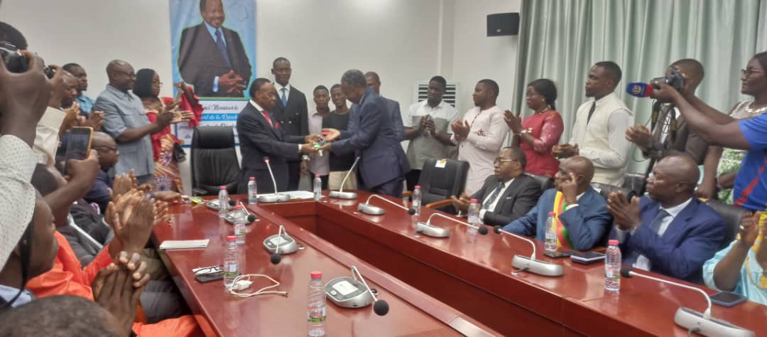 CamerounTribune's tweet photo. University Digital Development : Soa Centre Goes Operational
The Minister of State, Minister of Higher Education, Professor Jacques Fame Ndongo, has today, officially handed over an equipped digital centre to the University of Yaounde II. https://t.co/86elr0aYRX