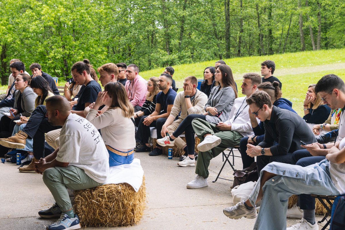 bculinary's tweet image. 👥 ¡DAMOS PASO A LOS TALLERES! En #ImpulsoAgro de @AgroBank_CABK, Javi Rivero e Iker Iriarte de AMA Tolosa han destacado la relación de los/as productores con el restaurante &amp;amp; Anais Iglesias ha dirigido una dinámica de trabajo colaborativa #100JóvenesTalentos