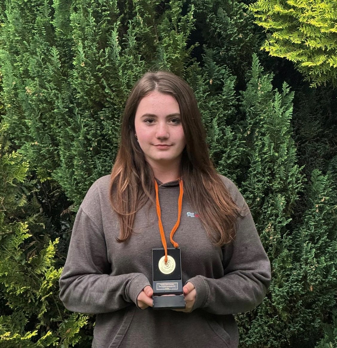 Well Done to our Senior Pupil Scarlett, who competed in the Lancashire Track & Field championship 2024 at Stanley Park🏃‍♀️ Scarlett Came 1st in the U17 category with an amazing throw of 39:37m. This is the 3rd year Scarlett is the Lancashire Hammer throwing Champion!🔨 Well Done!!