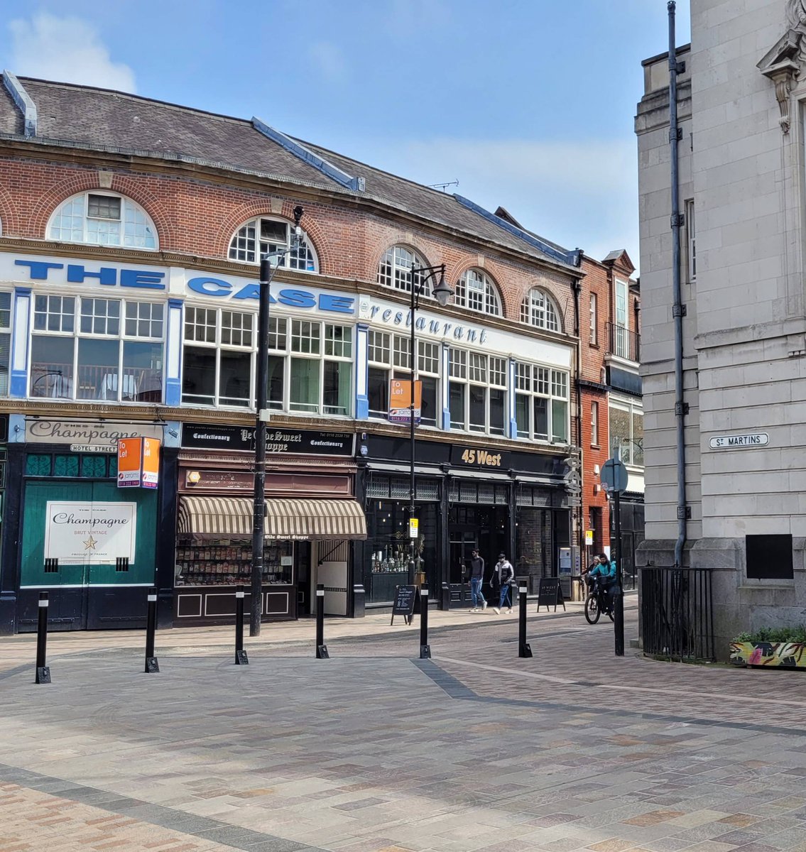 Leicester old town street works complete. Love how open and smart this area is now. 

#leicester #visitleicester #oldtown #history #city #citycentre